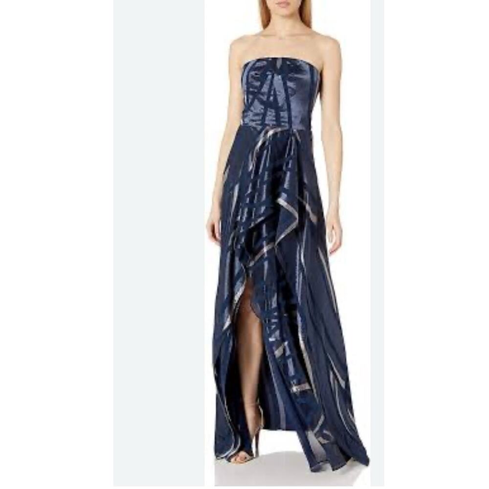 Halston Navy Strapless Burnout High Low Gown Size 6 NWT Romantic Formal Dress
